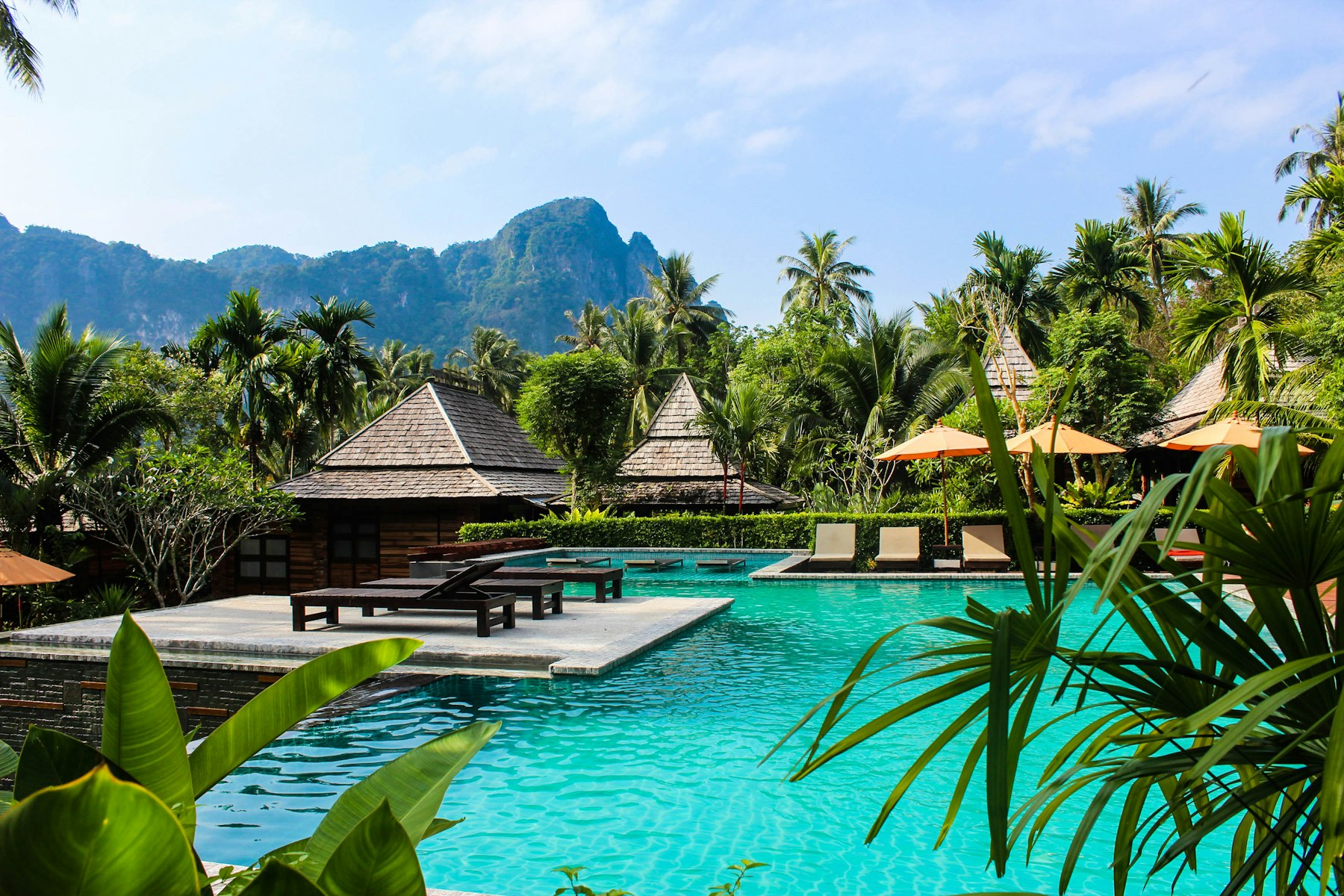 Ellipse Hotels exterior